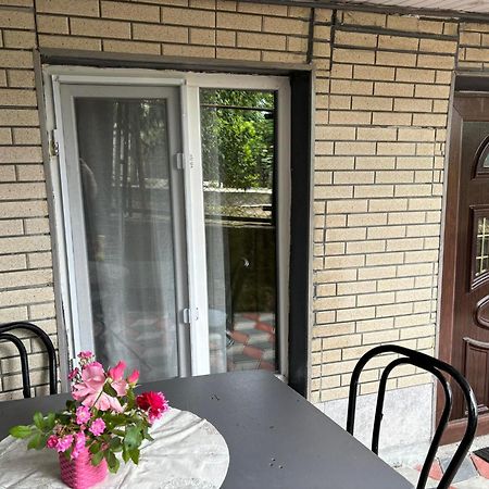 Guest House Happy House คูทายสิ ภายนอก รูปภาพ