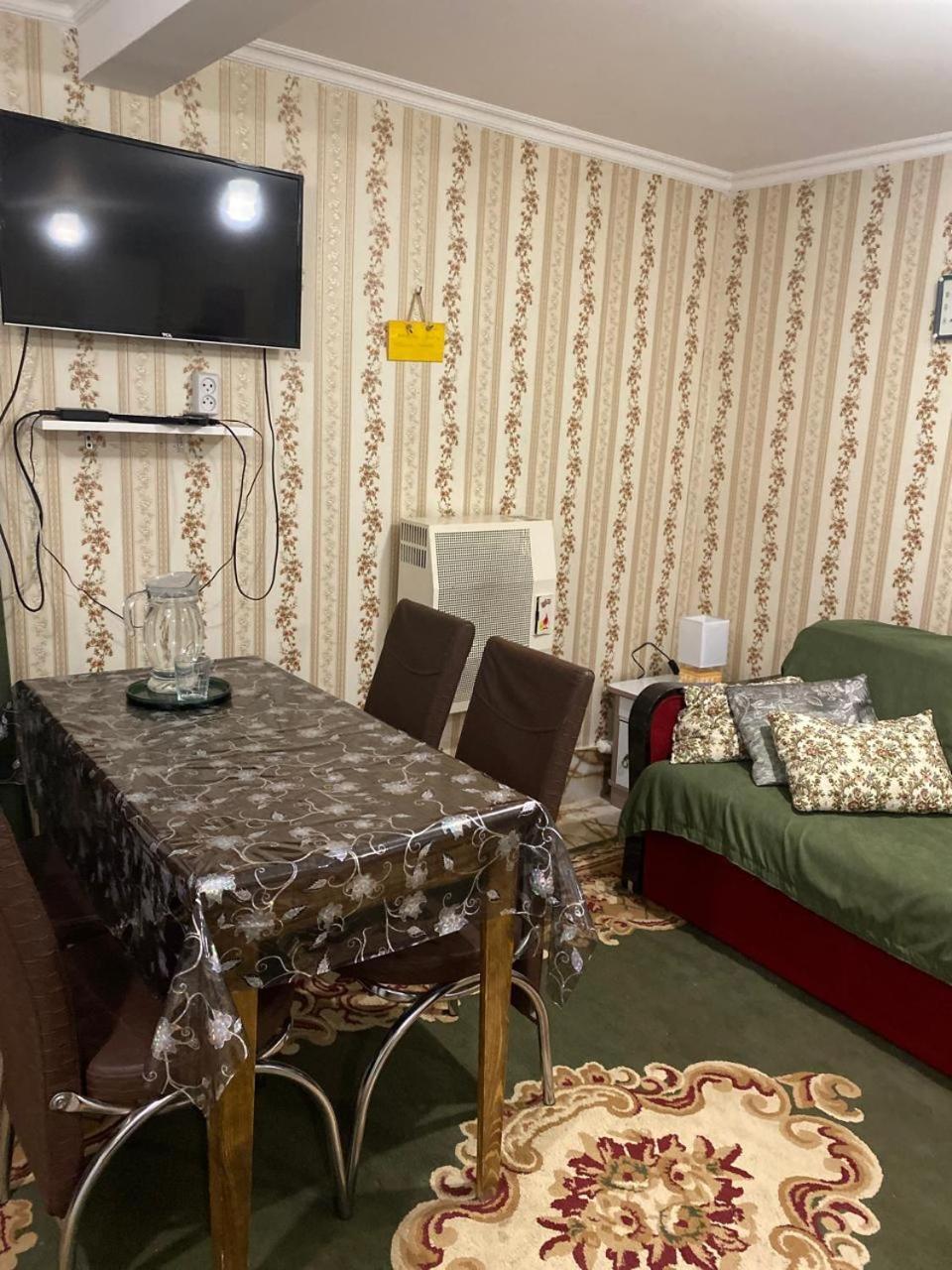 Guest House Happy House คูทายสิ ภายนอก รูปภาพ
