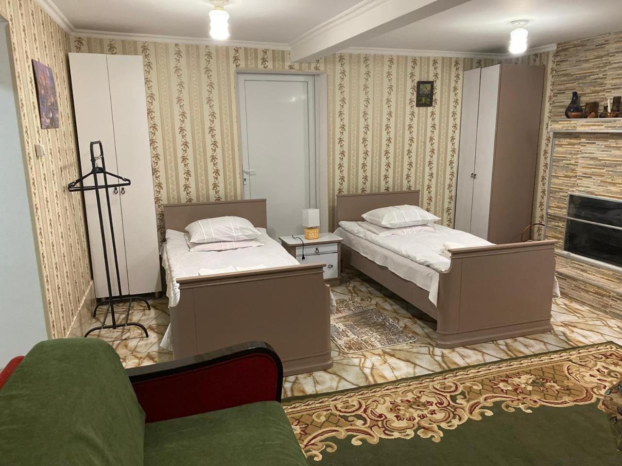 Guest House Happy House คูทายสิ ภายนอก รูปภาพ